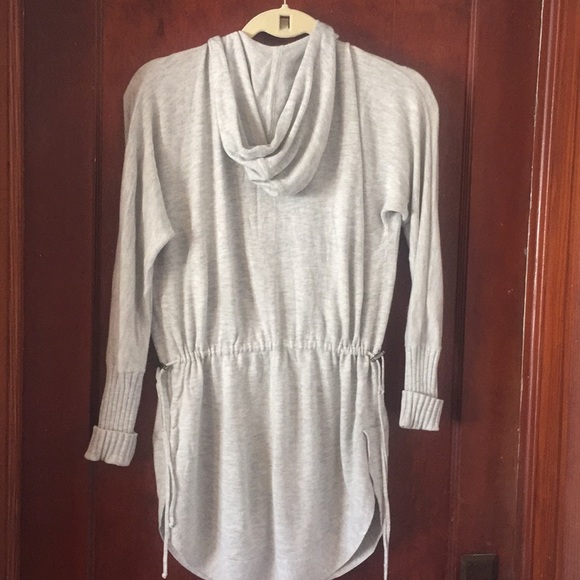 Light weight hooded tunic full zip sweater - Picture 2 of 5